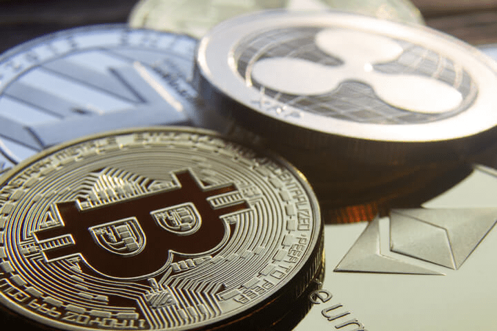 Strategies for Crypto Investors During a Crash
